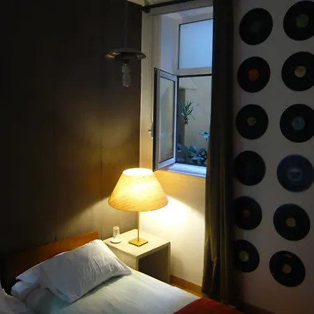 Alves Torgo 14 * Lisbon